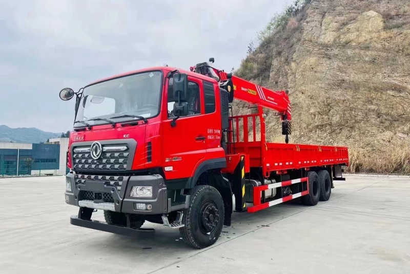 程力專(zhuān)汽隨車(chē)吊：高效、安全、可靠的起重設(shè)備選擇